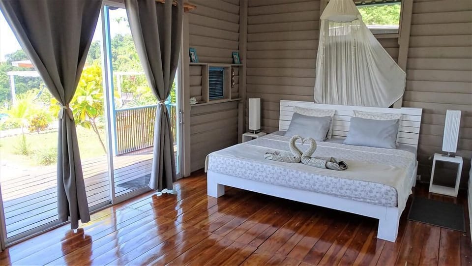 Superior Chalet, Ocean View, Oceanfront | 1 bedroom, laptop workspace, blackout drapes, free WiFi