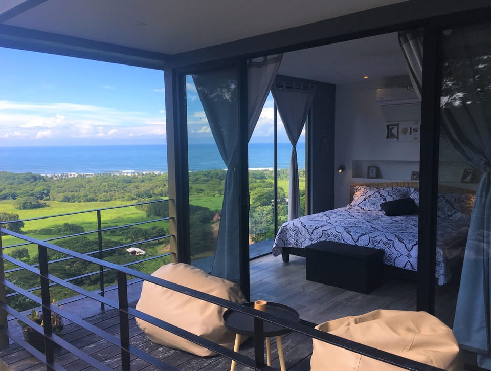 Deluxe Bungalow | 1 bedroom, laptop workspace, blackout drapes, free WiFi