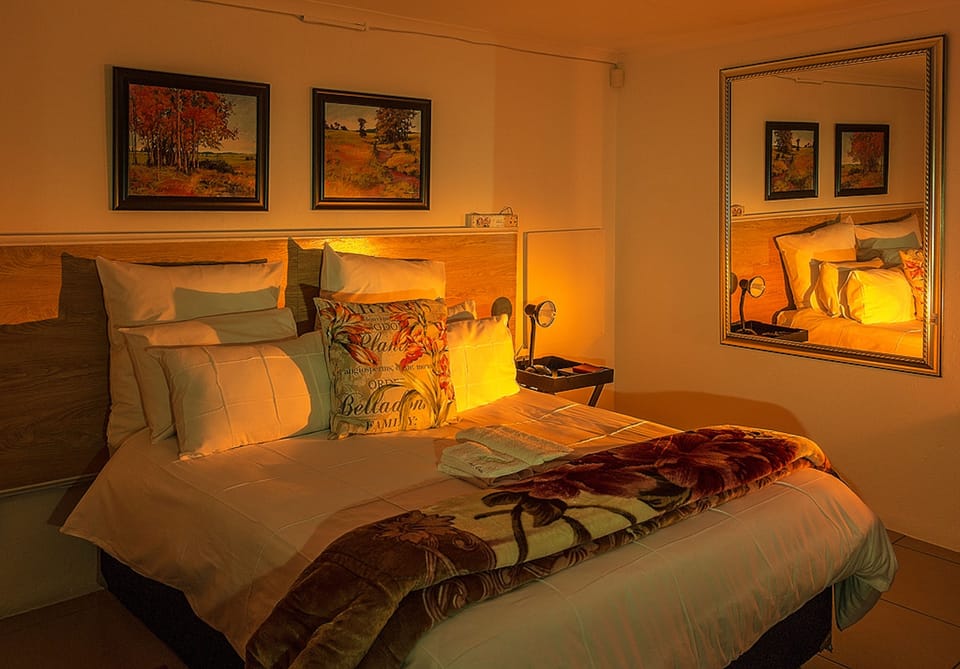Comfort Room | In-room safe, desk, soundproofing, iron/ironing board