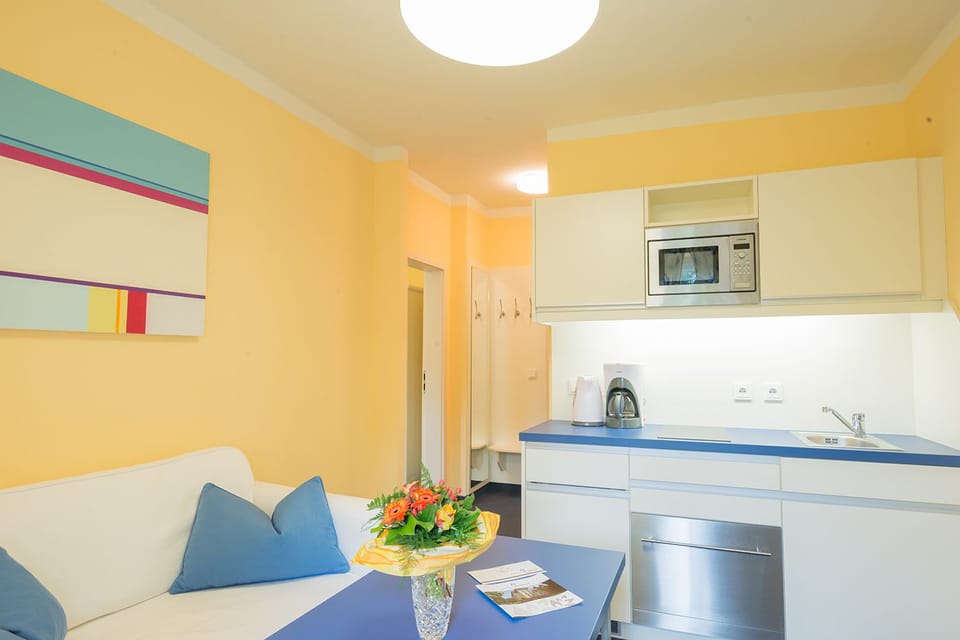 Apartment, Ensuite (Schloss Colditz) | Hypo-allergenic bedding, blackout drapes, cribs/infant beds, free WiFi