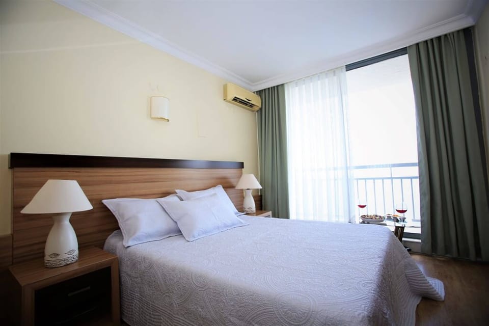 Premium bedding, minibar, soundproofing
