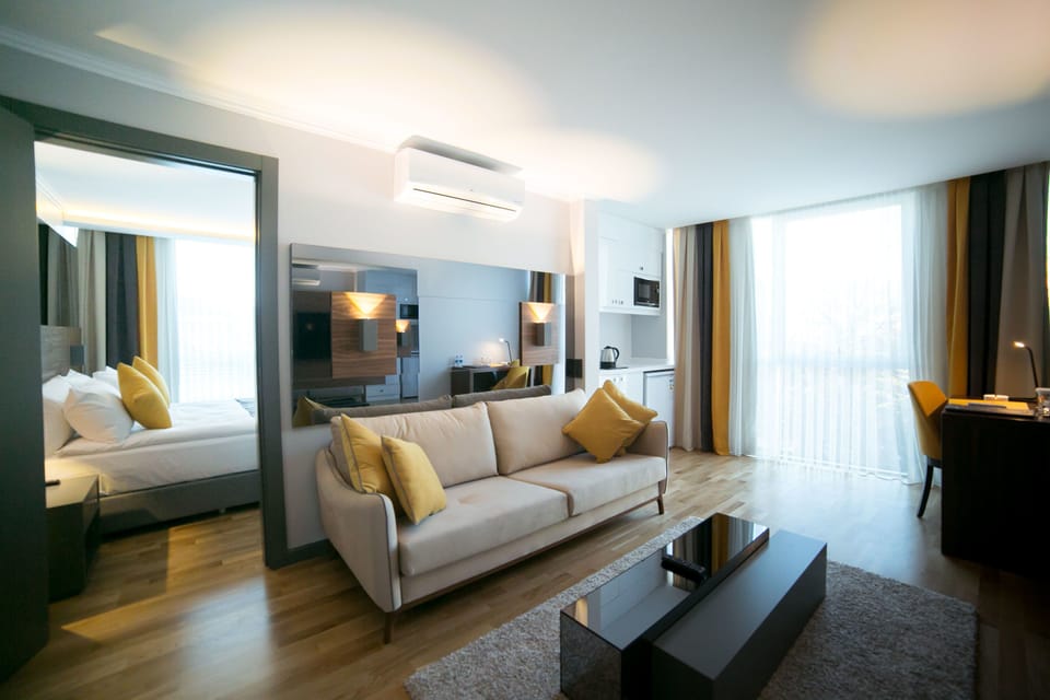 Traditional Suite, 1 Bedroom | View from room