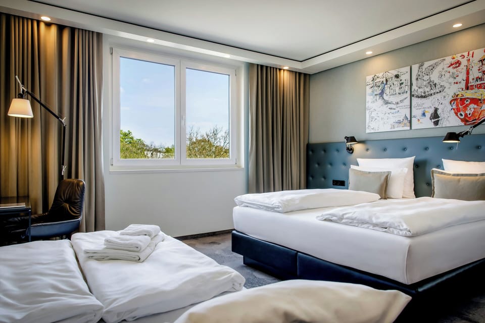 Family Room (ONE) | Egyptian cotton sheets, premium bedding, down comforters, desk