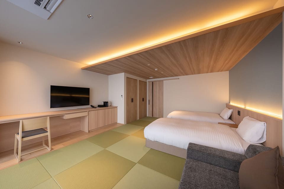Japanese Western Style Room | Down comforters, in-room safe, free WiFi, bed sheets