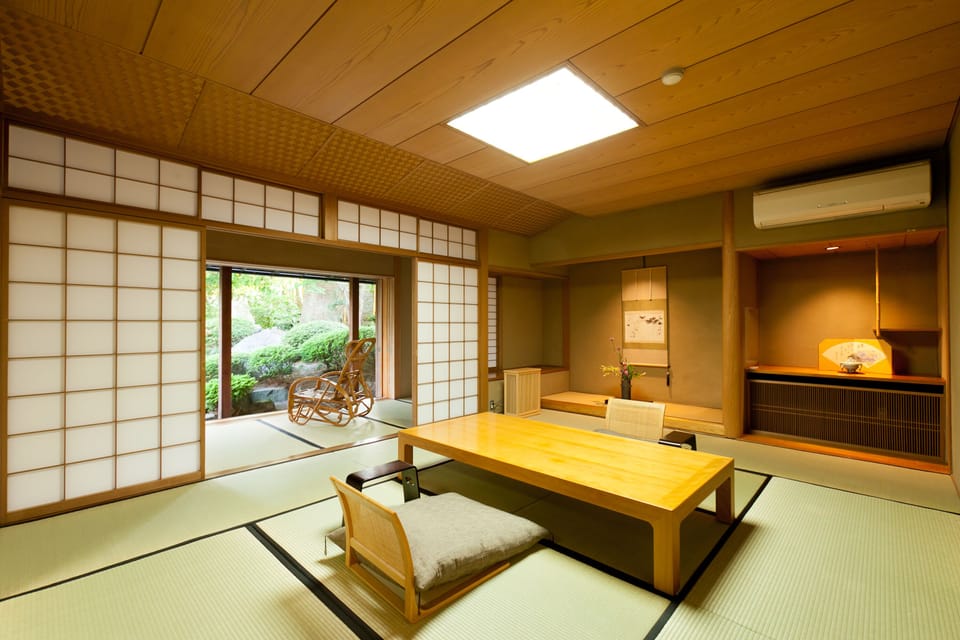 Detached Japanese-style Room | Down comforters, in-room safe, free WiFi, bed sheets