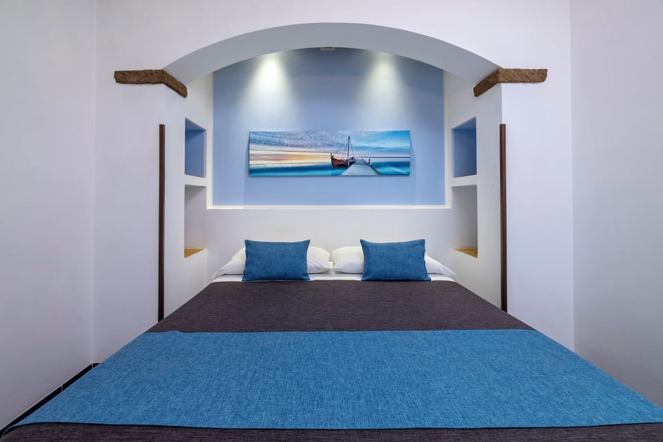 Suite, 2 Bedrooms, Garden View | Premium bedding, memory foam beds, minibar, desk