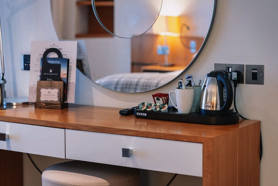 Double or Twin Room (Townhouse - Large) | Desk, iron/ironing board, free WiFi, bed sheets