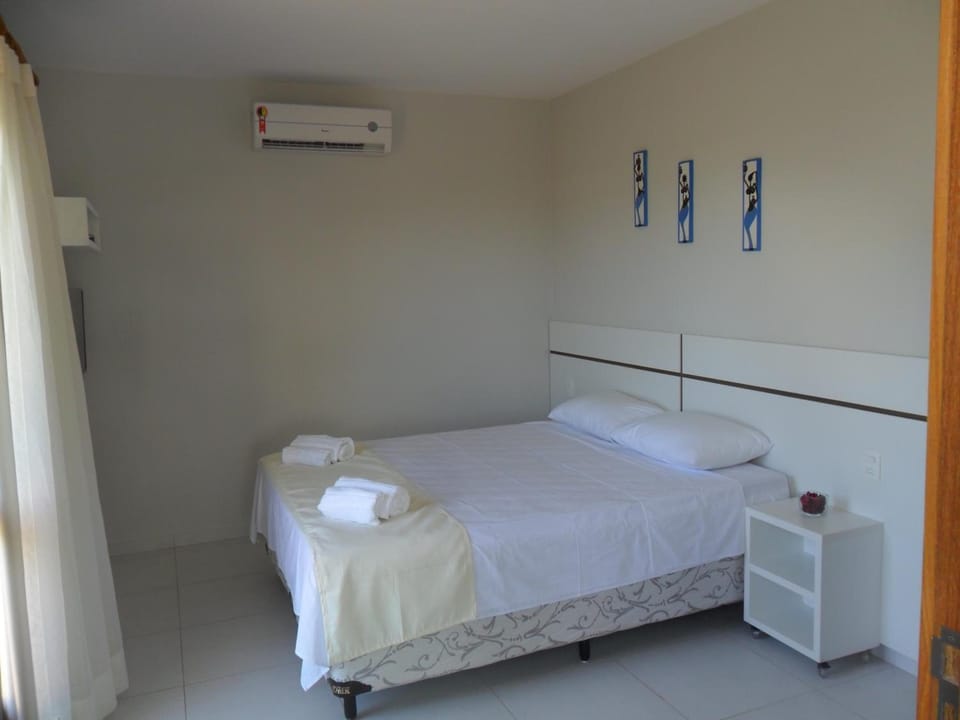 Minibar, in-room safe, desk, free WiFi