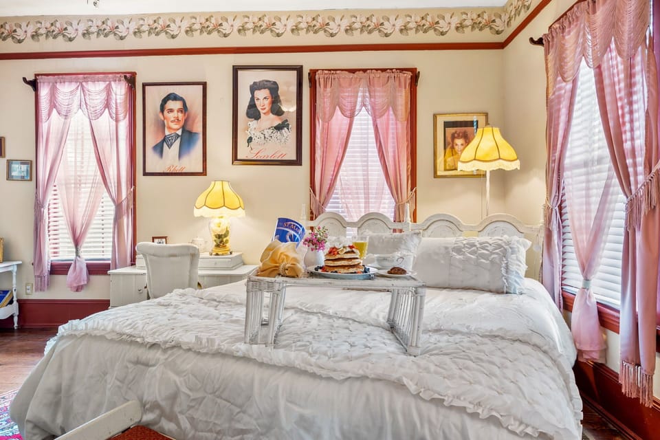 Standard Triple Room, Ensuite (The Rhett & Scarlett Suit)
