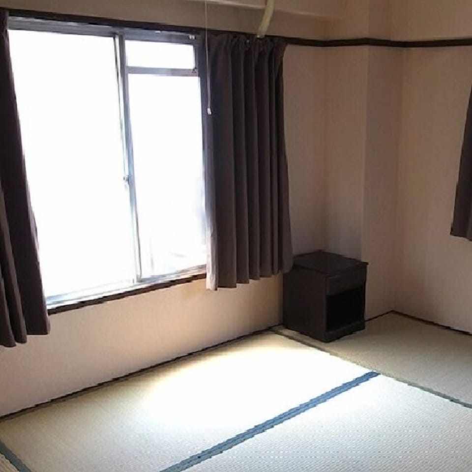 1 bedroom, WiFi (free), bed sheets