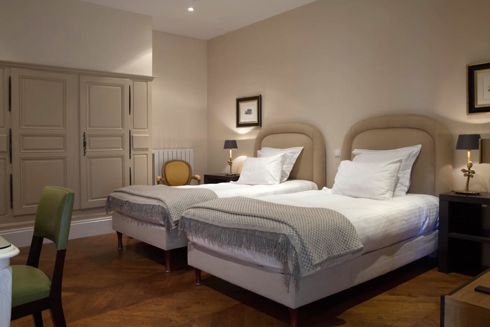 Twin Room | Premium bedding, minibar, in-room safe, desk