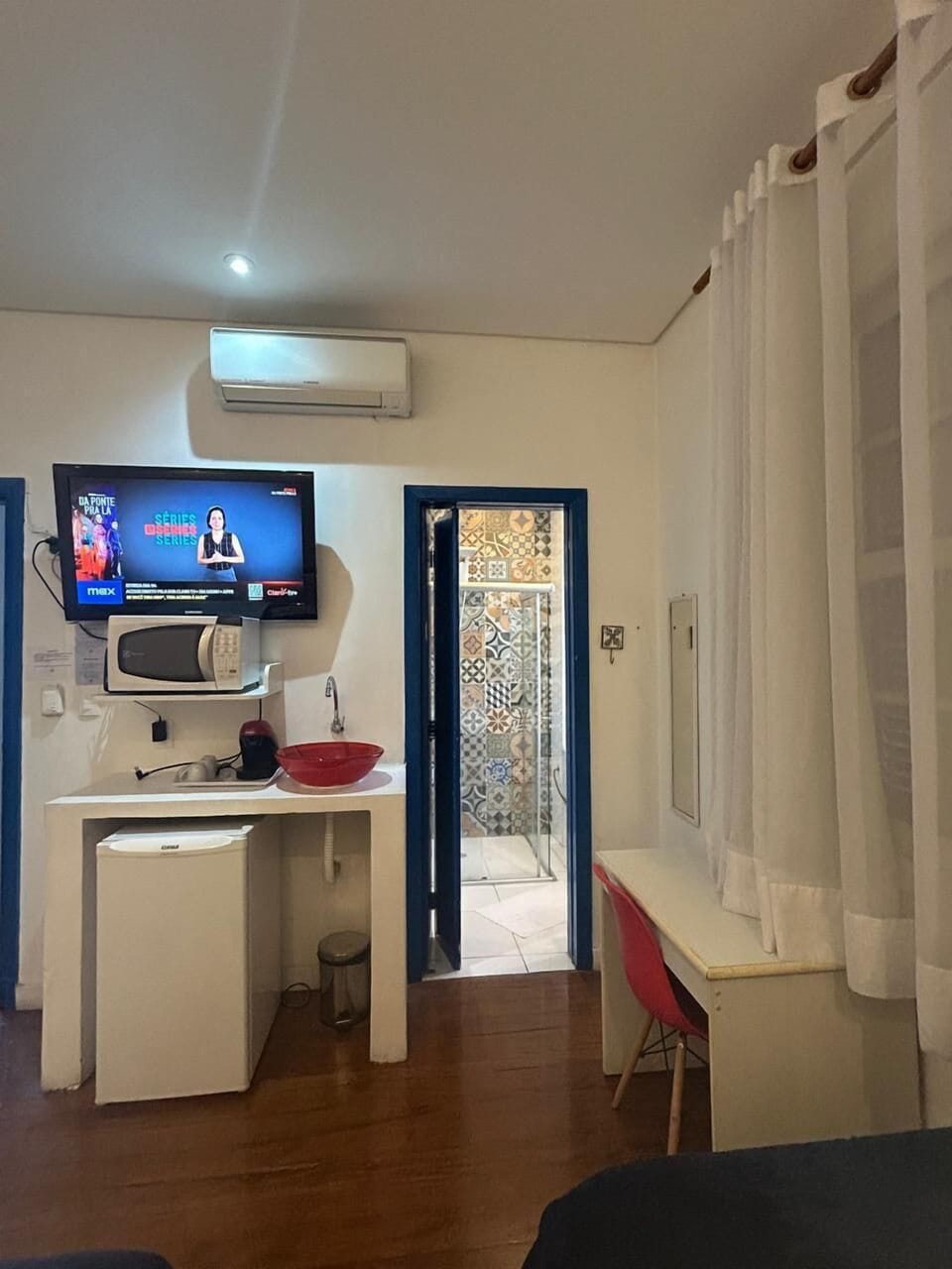 Quarto Comfort Plus | Television