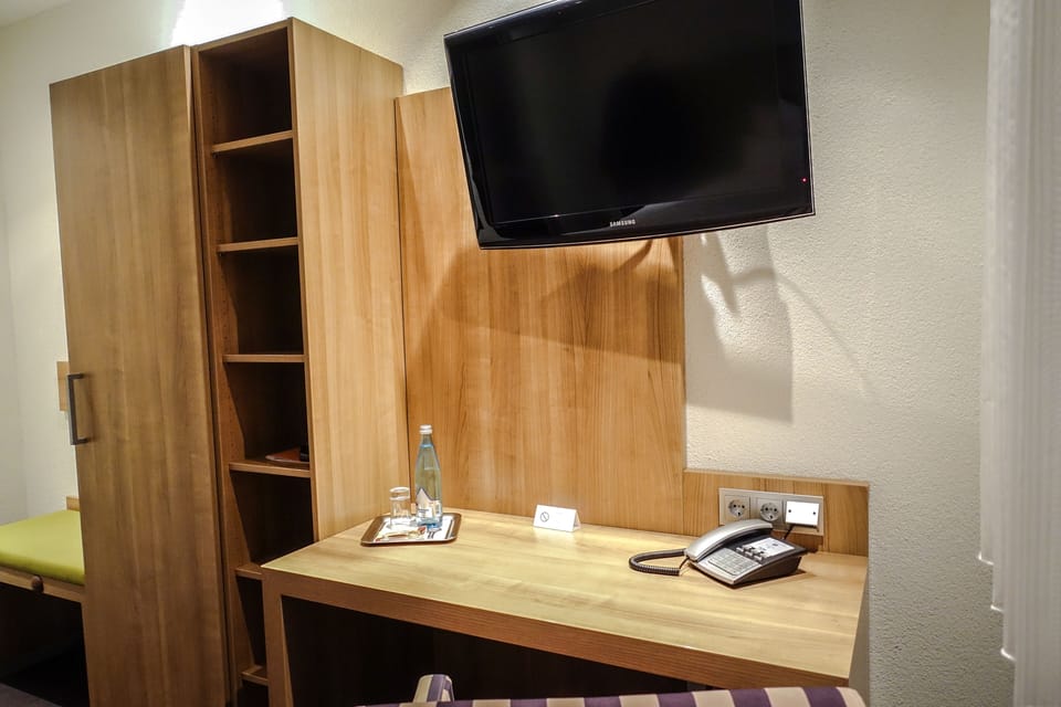 Premium Double Room, Balcony | Room amenity