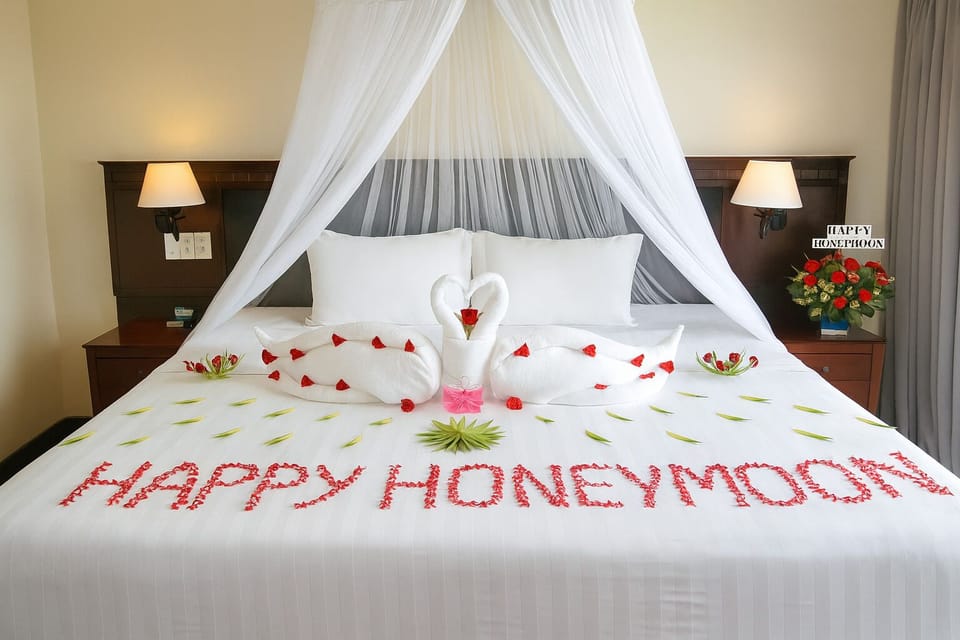 Beachfront Villa (VIP) | Minibar, in-room safe, desk, free cribs/infant beds