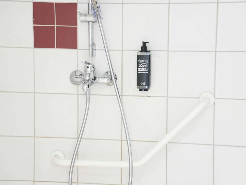 Room, 1 Double Bed, Accessible | Bathroom | Shower, eco-friendly toiletries, hair dryer, towels