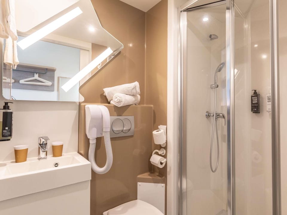Standard Room, 1 Double Bed with Sofa bed, Bay View | Desk, blackout drapes, soundproofing, free cribs/infant beds