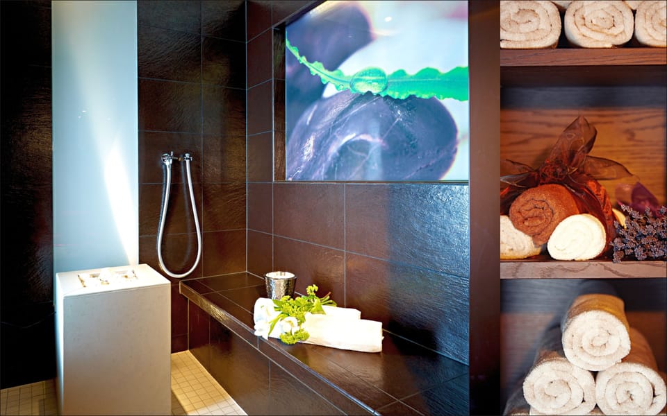 Sauna, steam room, Turkish bath, sports massages, massages