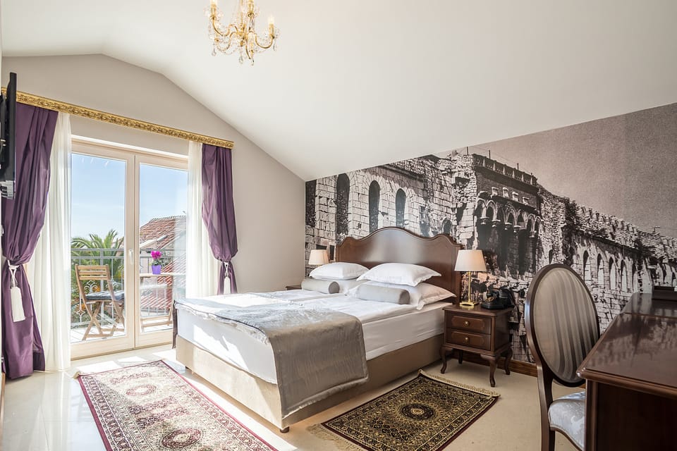 Superior Double Room, Balcony | Premium bedding, minibar, in-room safe, soundproofing