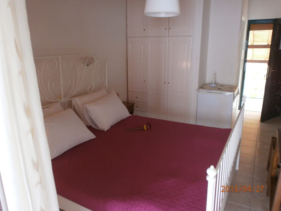 Double Room, Sea View | Soundproofing, free WiFi, bed sheets