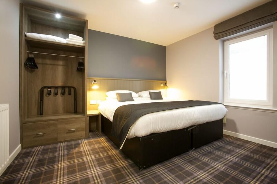 One Bedroom Apartment | Soundproofing, free WiFi, bed sheets, wheelchair access