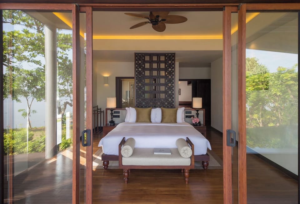 Sir Goeffrey Bawa Pool Suite | Premium bedding, minibar, in-room safe, desk