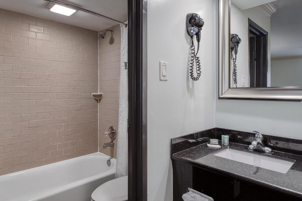 Standard Room, 2 Double Beds, Non Smoking, Refrigerator & Microwave | Bathroom | Free toiletries, hair dryer, towels, soap