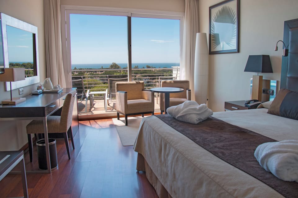 Deluxe Double Room, Sea View | Premium bedding, down comforters, Select Comfort beds, minibar