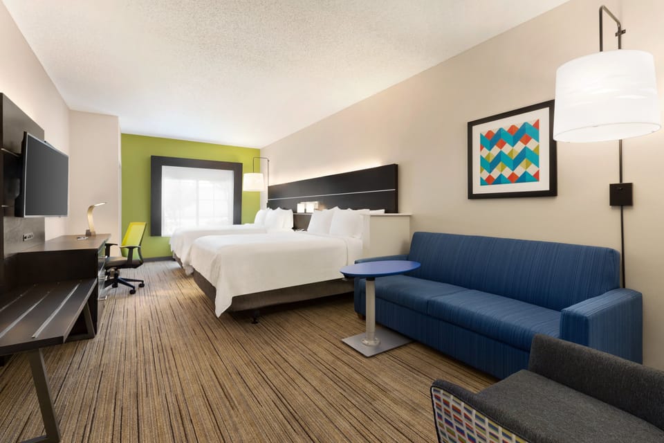 1 bedroom, premium bedding, in-room safe, desk