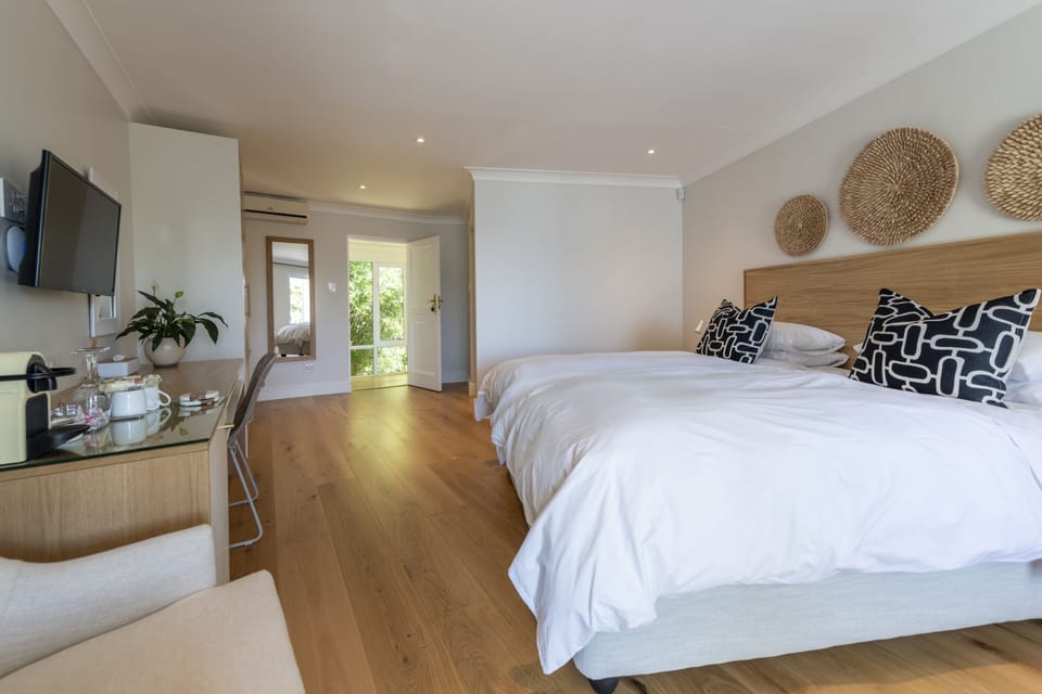 Superior Twin Room, 2 Twin Beds, Lagoon View | Premium bedding, down comforters, minibar, in-room safe
