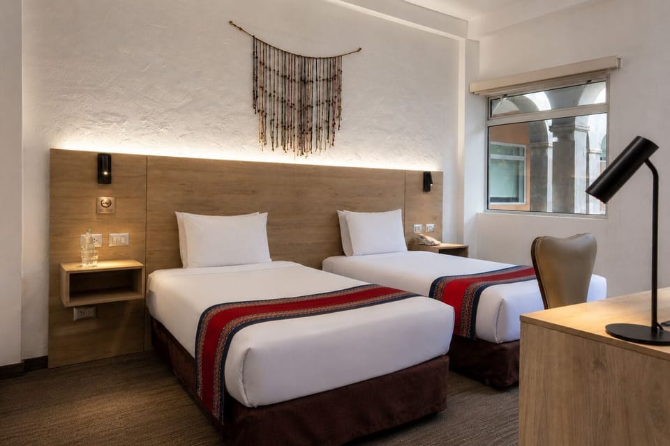 Traditional Room, 2 Twin Beds | In-room safe, desk, soundproofing, WiFi (free)