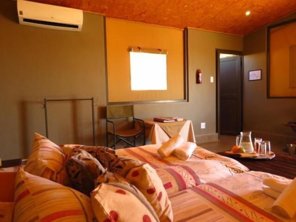 1 bedroom, desk, rollaway beds (surcharge), bed sheets