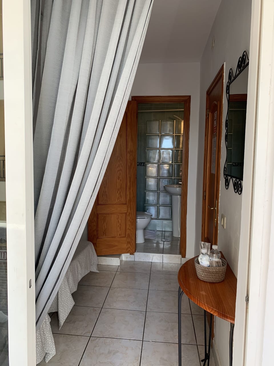 Twin Room, Private Bathroom | Free WiFi, bed sheets
