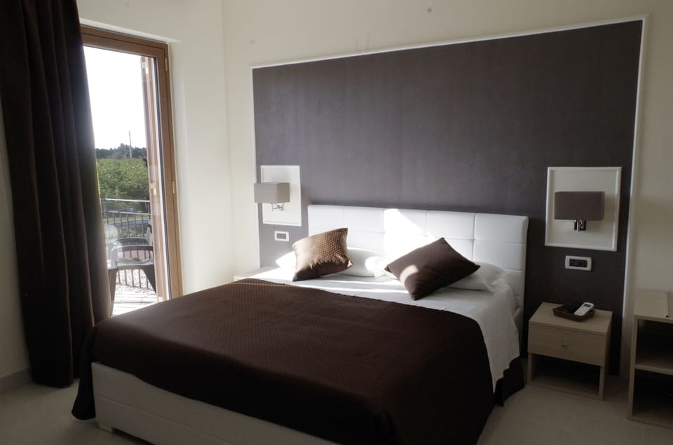 In-room safe, desk, blackout drapes, soundproofing