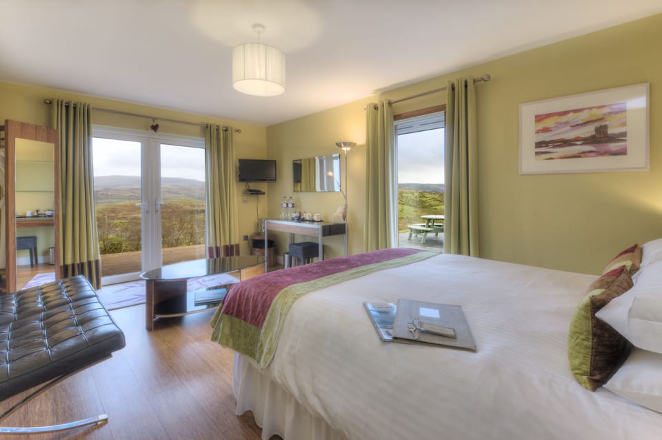 Double Room, Balcony | Premium bedding, individually decorated, individually furnished, desk