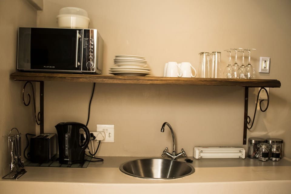 Herehuis Family Stable Unit 1 | In-room safe, individually furnished, iron/ironing board, free WiFi