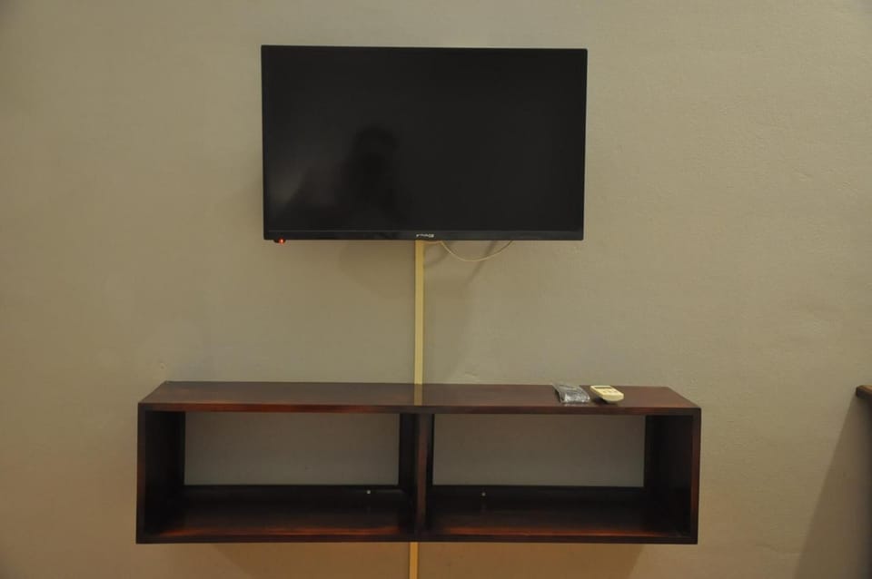 Minibar, in-room safe, free WiFi, bed sheets