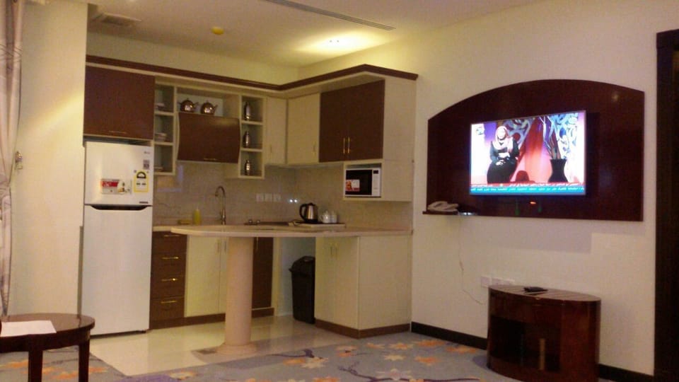 Microwave, oven