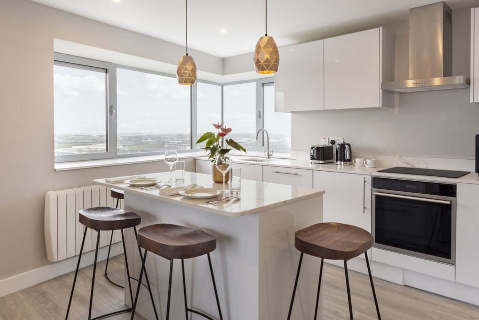 Apartment, 2 Double Beds, City View | Private kitchen | Coffee/tea maker