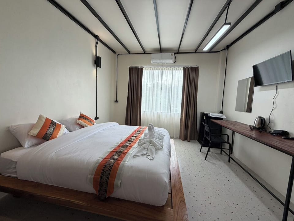Family Room, Pool View | Desk, laptop workspace, WiFi (free), individually decorated