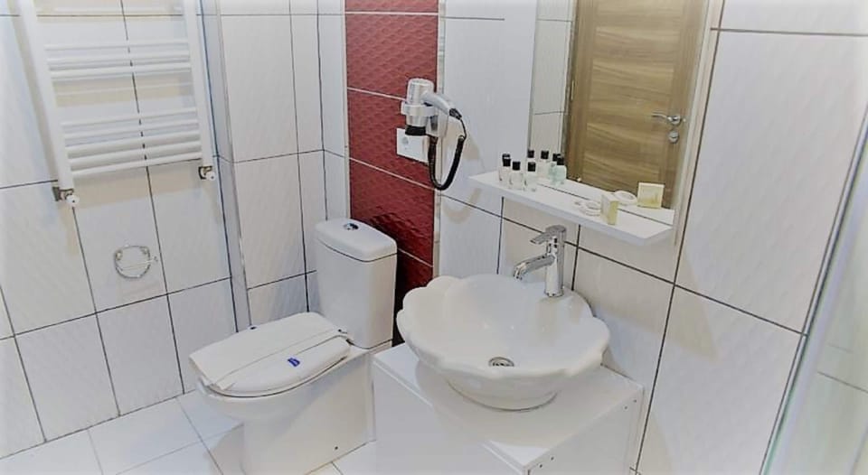 Shower, free toiletries, hair dryer, bathrobes