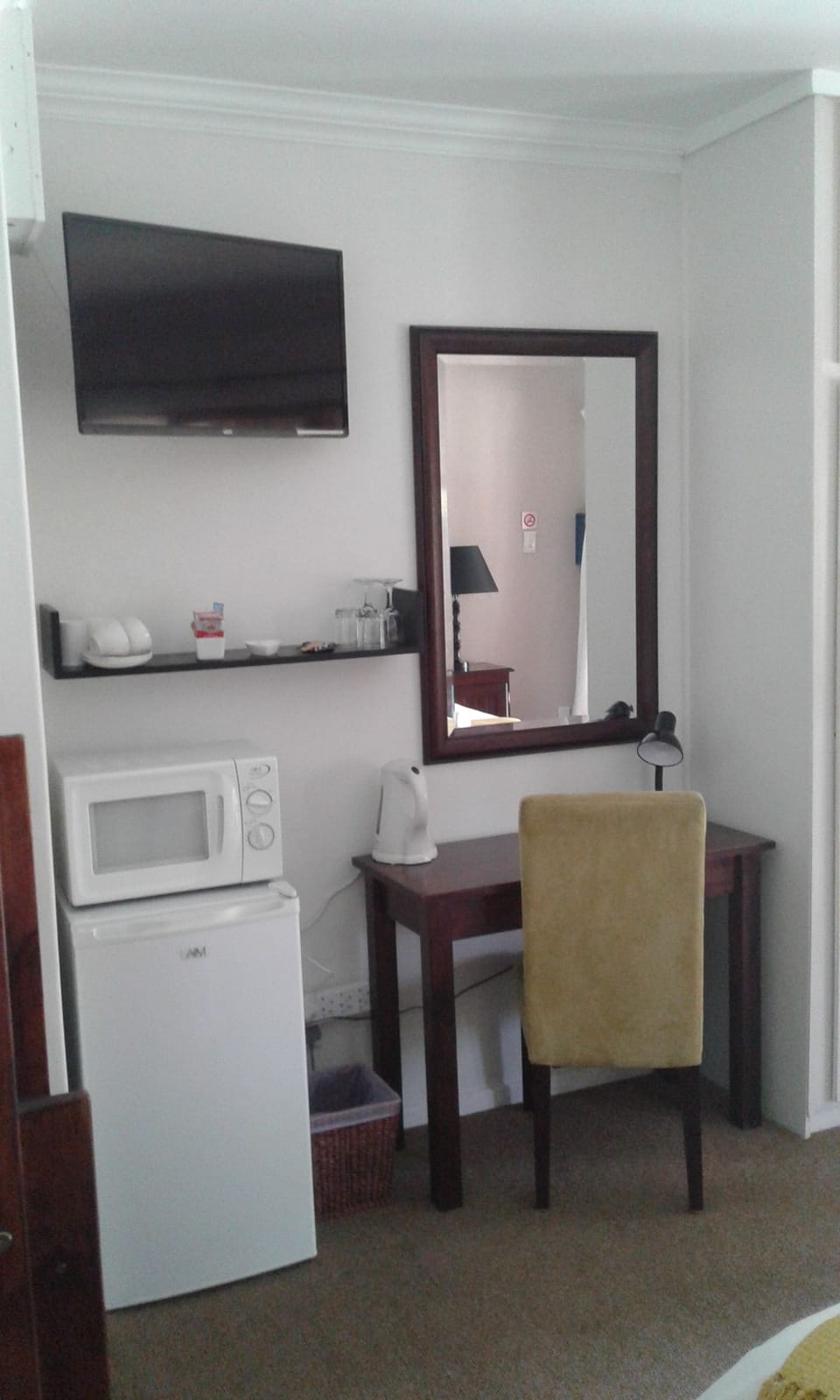 Deluxe Double or Twin Room, 1 Bedroom | In-room safe, individually decorated, individually furnished, desk