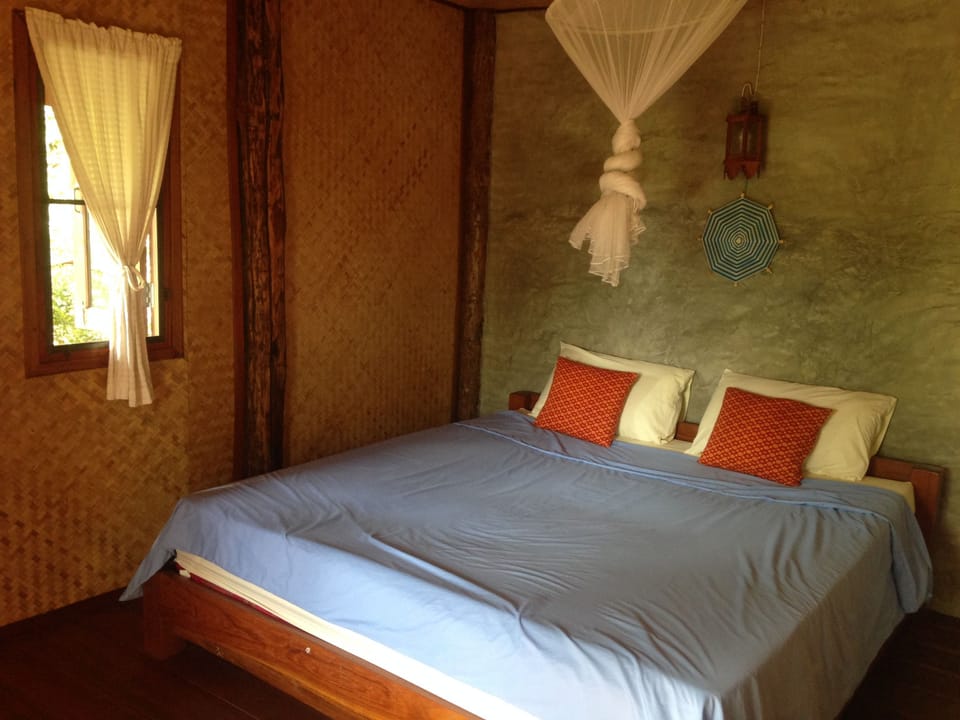 Bangalow with Fan (Cottage) | Desk, free WiFi