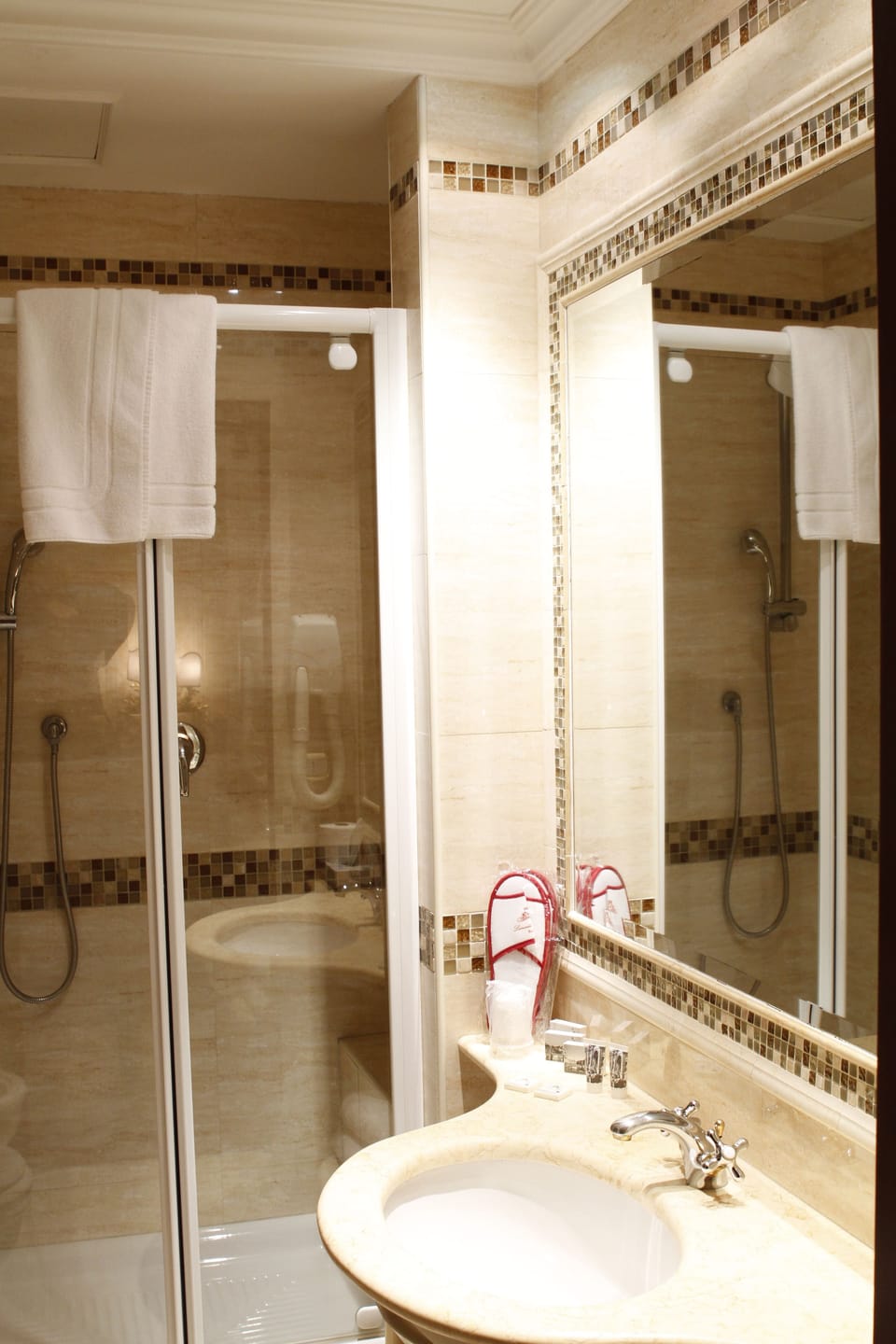 Shower, free toiletries, hair dryer, towels