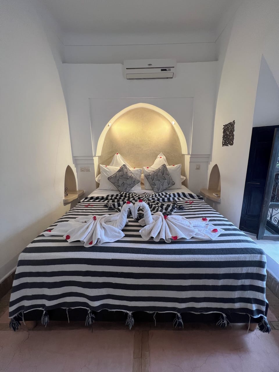 Deluxe Room | In-room safe, desk, soundproofing, free cribs/infant beds