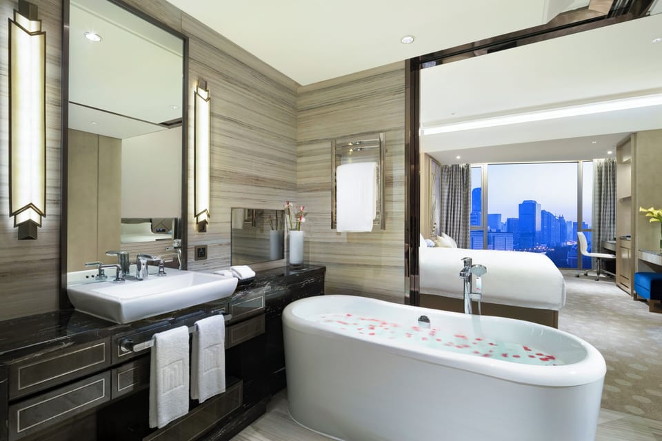 Separate tub and shower, deep soaking tub, rainfall showerhead