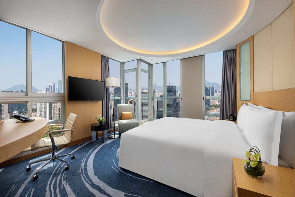 Suite, 1 Bedroom, Club Lounge Access, City View | Premium bedding, down comforters, minibar, in-room safe