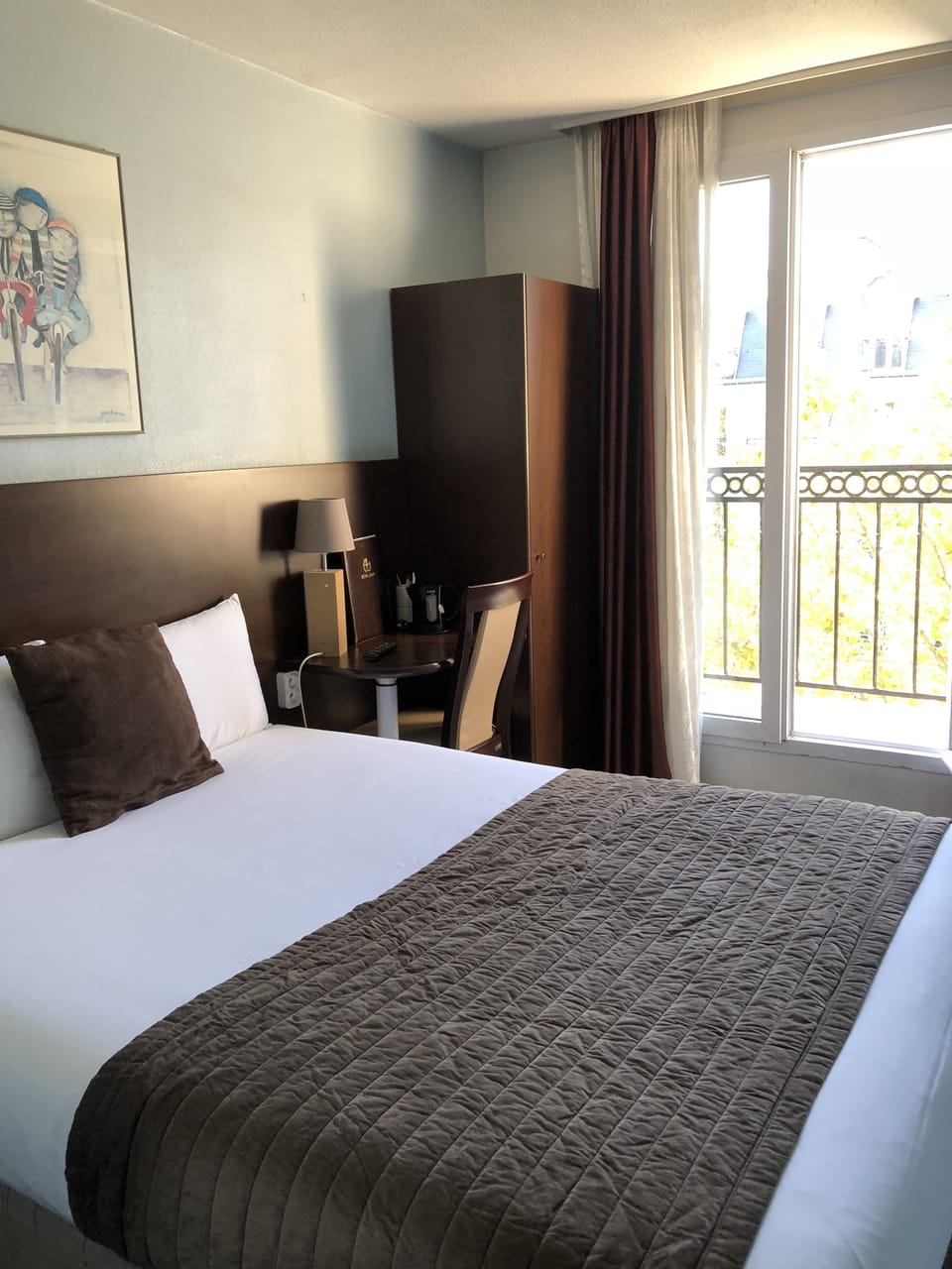In-room safe, desk, blackout drapes, free WiFi