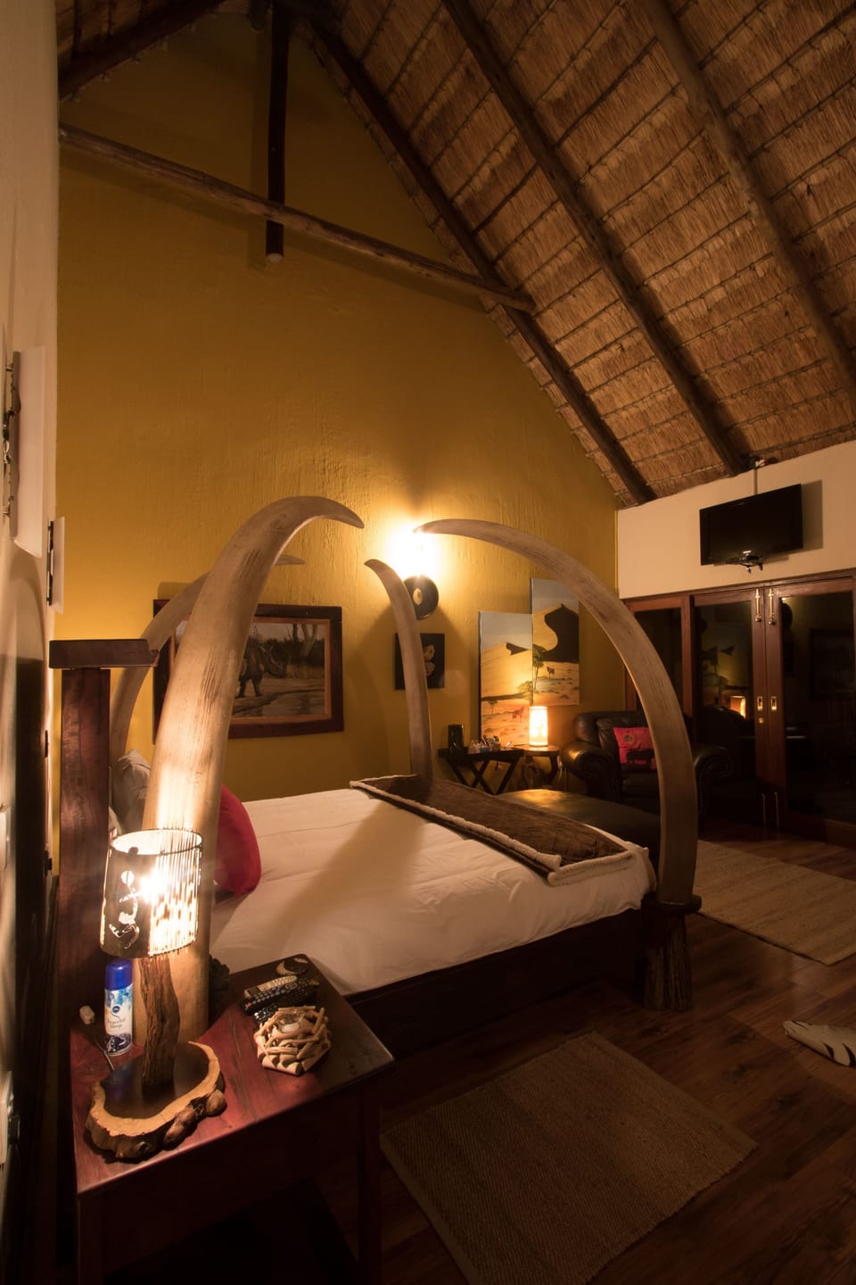 Suite, 1 King Bed, Mountain View | 1 bedroom, premium bedding, desk
