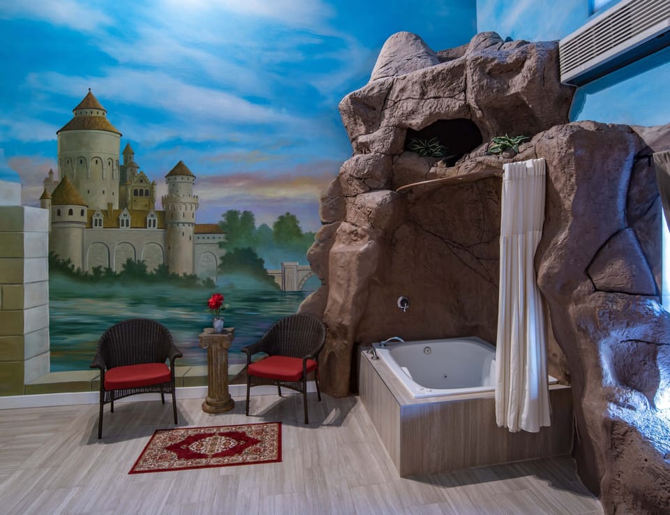 Room (Sleeping Beautys Castle I) | Bathroom | Combined shower/tub, jetted tub, rainfall showerhead, free toiletries