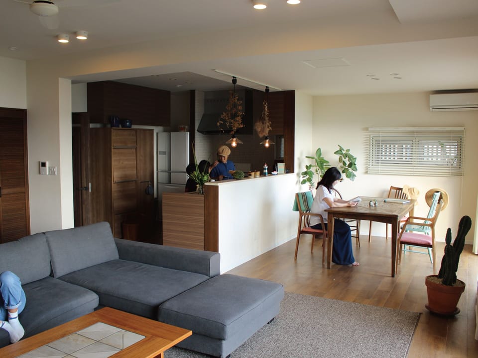 Executive Villa, 2 Bedrooms, Non Smoking (Extra 2 Japanese Futon) | Living area